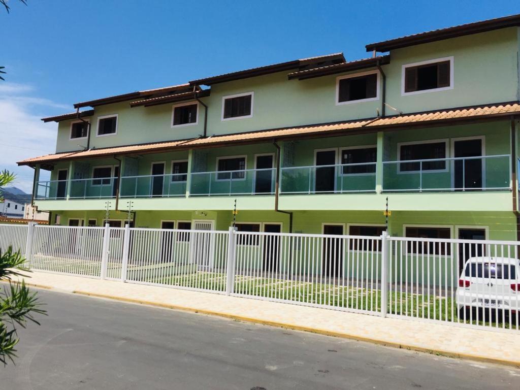 Villa Palmeira Ubatuba Exteriör bild